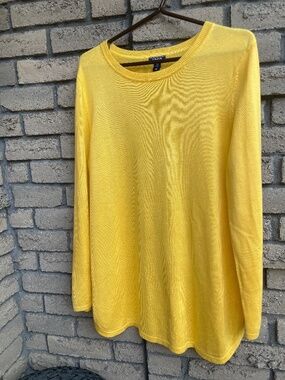 IZOD lightweight sweater